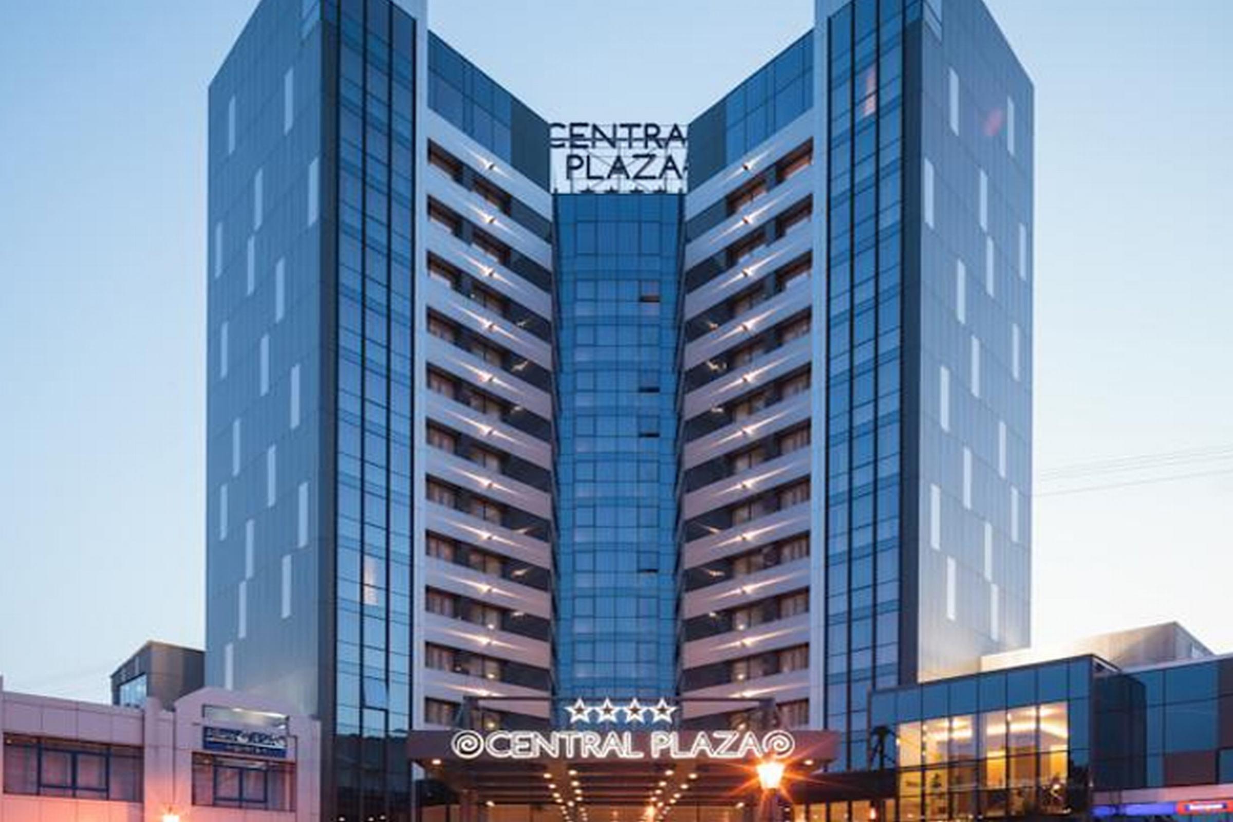 Central Plaza Hotel Piatra Neamt Ngoại thất bức ảnh