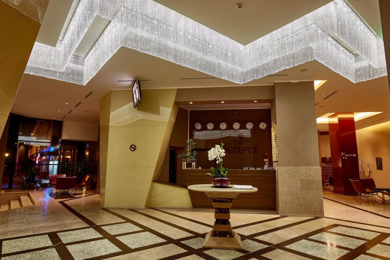 Central Plaza Hotel Piatra Neamt Ngoại thất bức ảnh