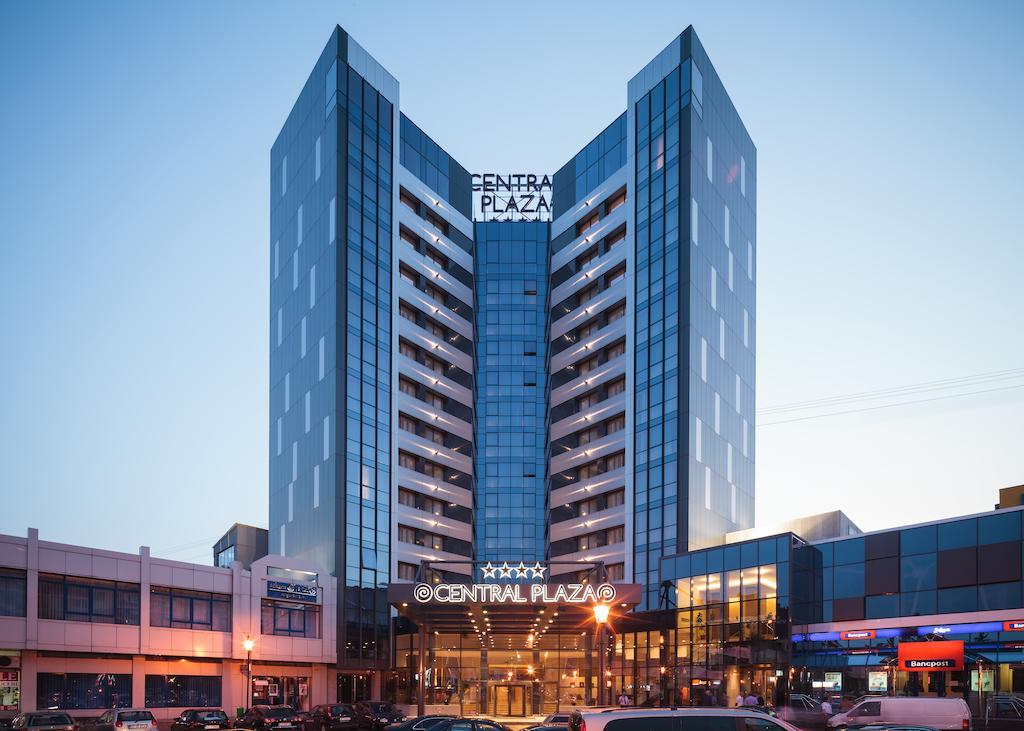 Central Plaza Hotel Piatra Neamt Ngoại thất bức ảnh